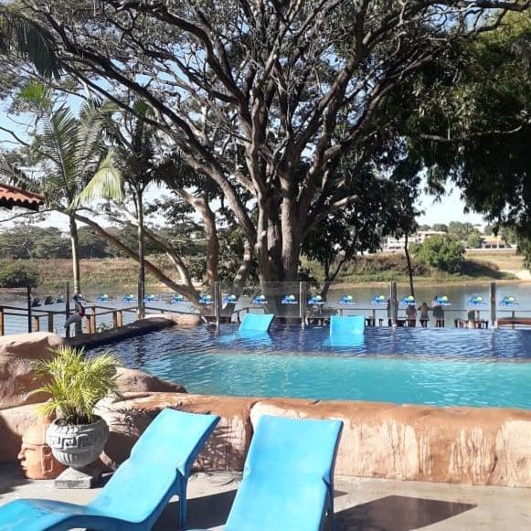 Pousada Sol Do Araguaia Барра-ду-Ґарсас Екстер'єр фото